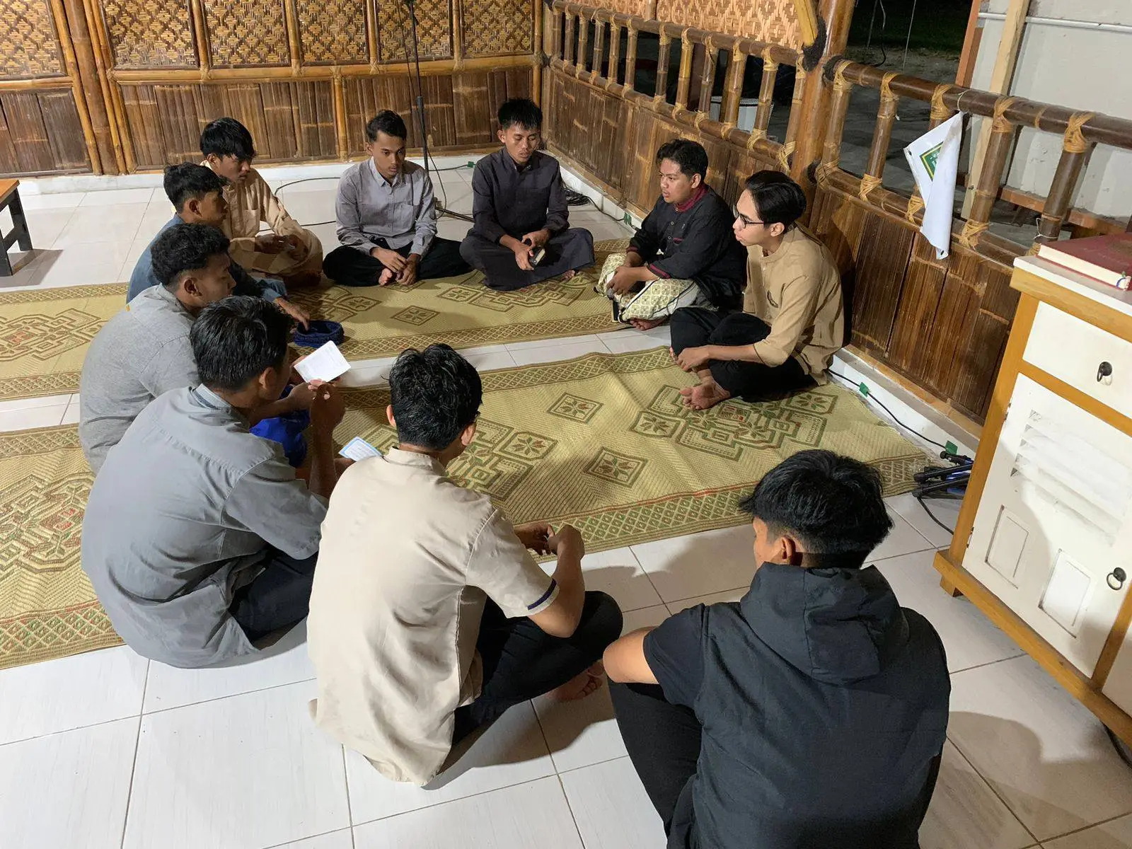 santri hisma pesanten yang basisnya wirausaha digital marketing webp